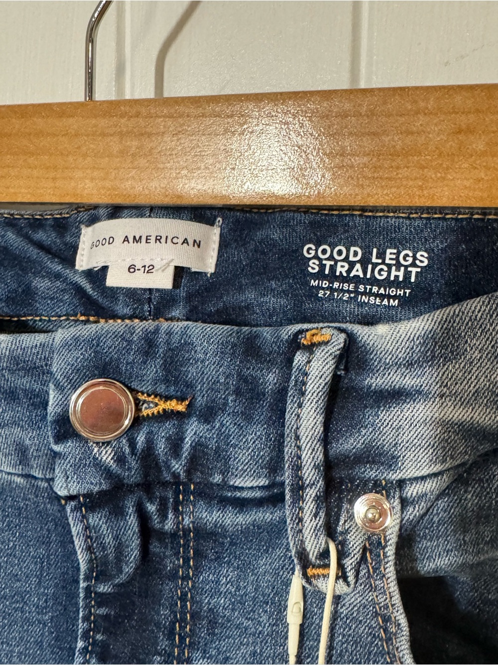Good American Always Fit Straight Legs Jeans - Classic Mid Rise - Mid Wash - Picture 5 of 5
